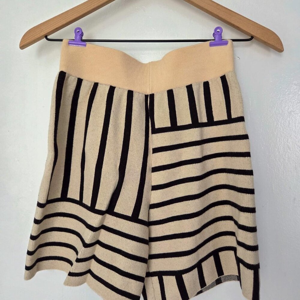 Bailey Rose black and cream striped knit shorts #stripedshorts